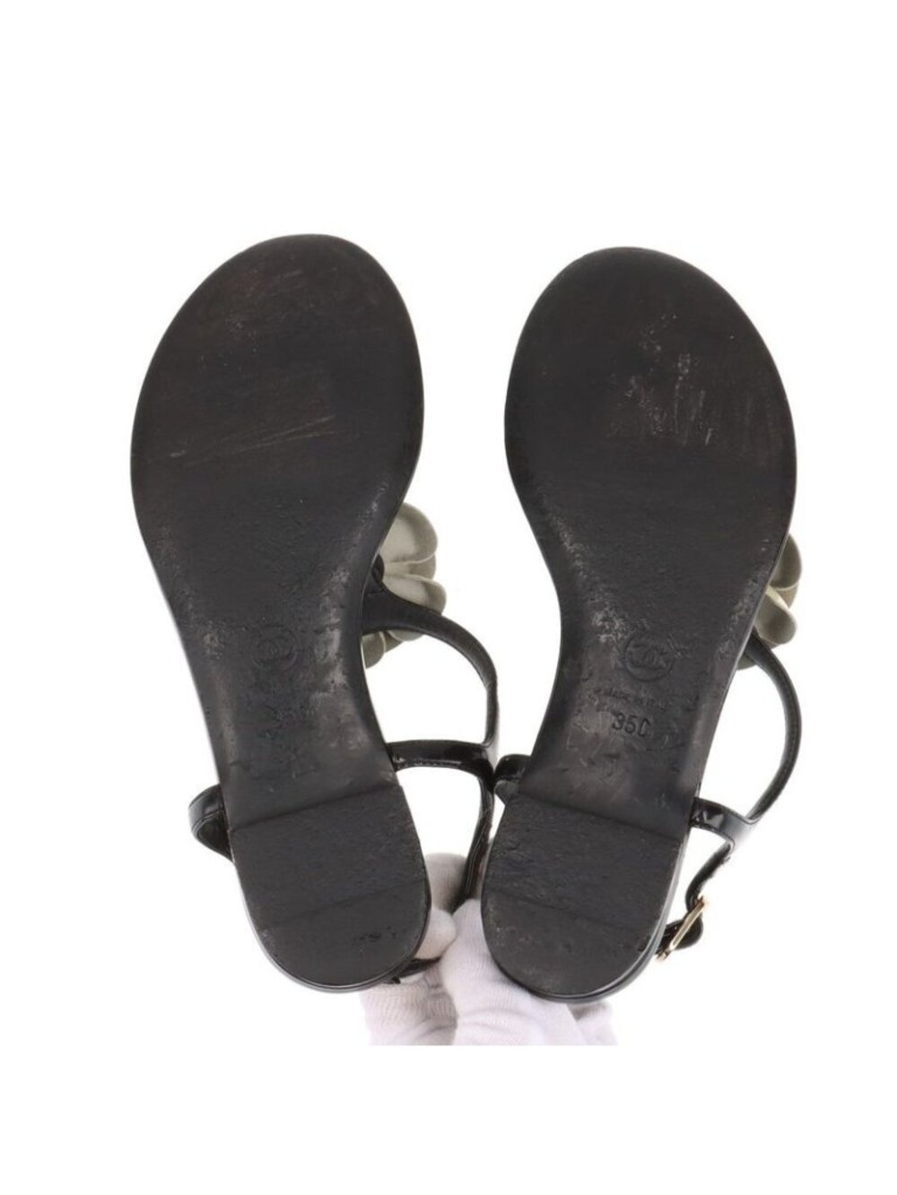 Chanel Coco Mark Camellia Patent Leather Sandals 35 C Black And Ivory - Picture 9 of 15